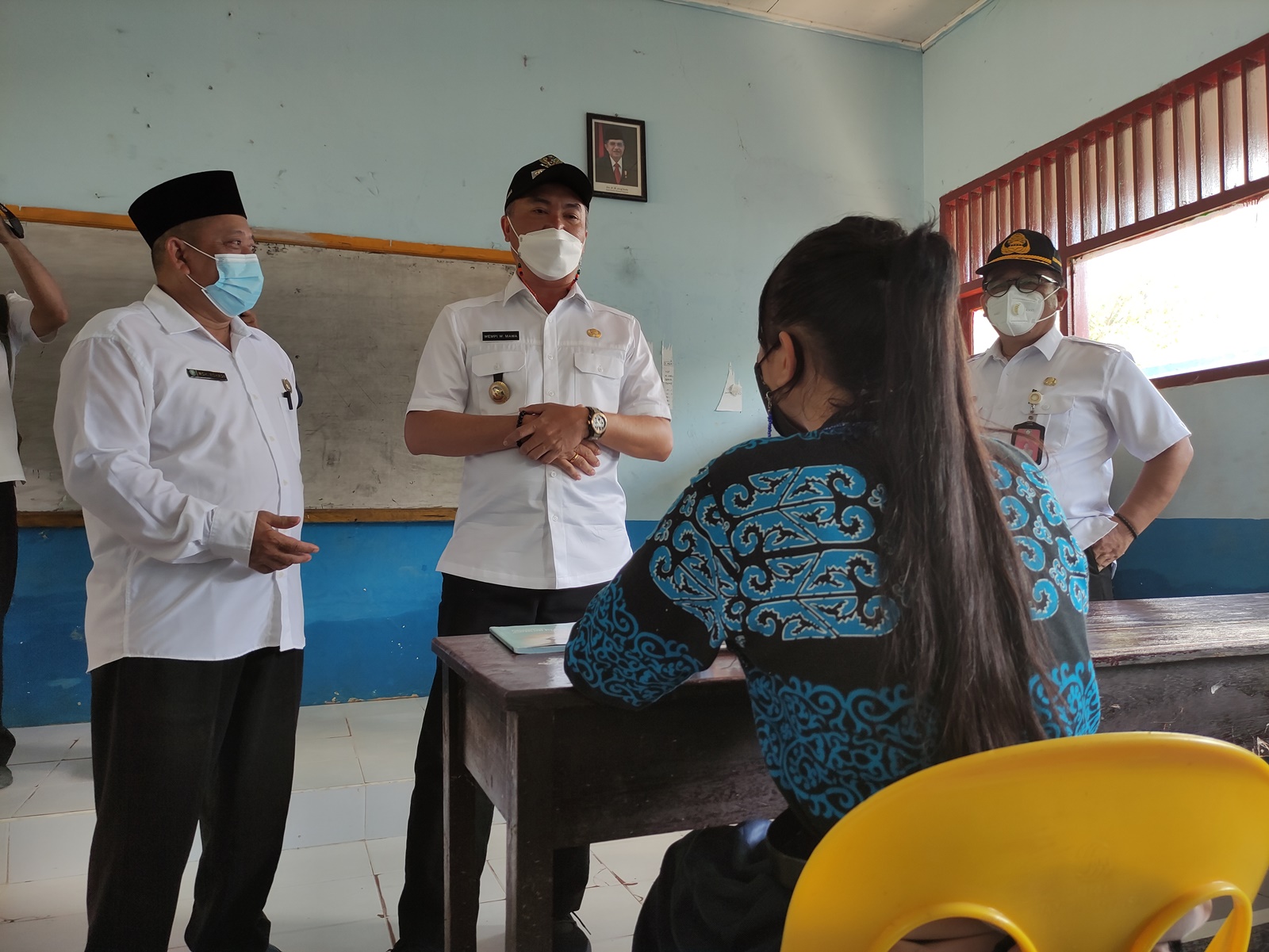 PENINJUAN SEKOLAH KORBAN BANJIR image 3