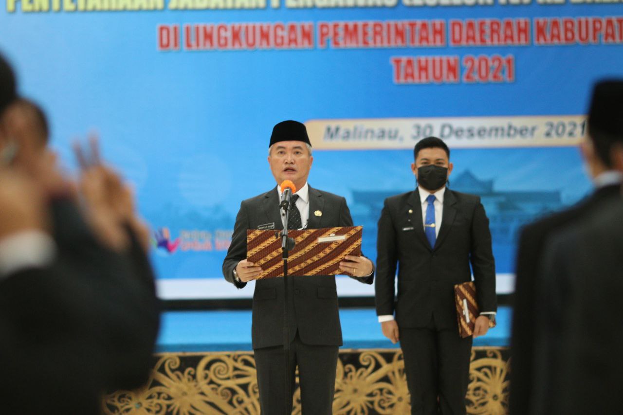 Bupati Pimpin Pelantikan Penyetaraan Jabatan Pengawas Ke Dalam Jabatan Fungsional image 3