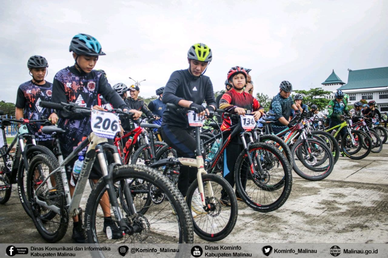 Bupati Lepas Secara Resmi Lomba Balap Sepeda MTB image 3