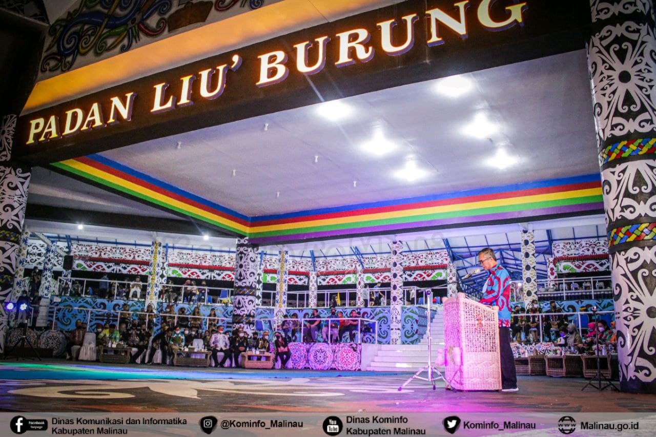 Bupati Tutup Festival Budaya Dayak Tahol image 2