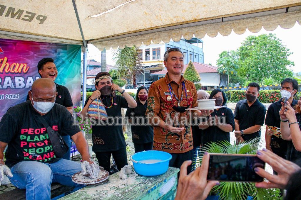 Bupati Buka Secara Resmi Pelatihan Membuat Gerabah image 2