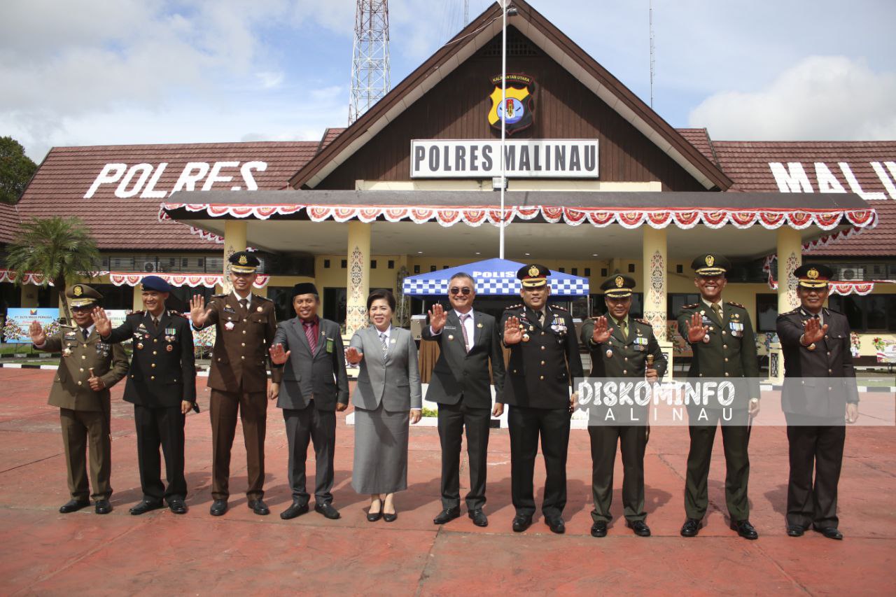 Bupati Hadiri Upacara dan Syukuran Hari Bhayangkara Ke-76 image 2