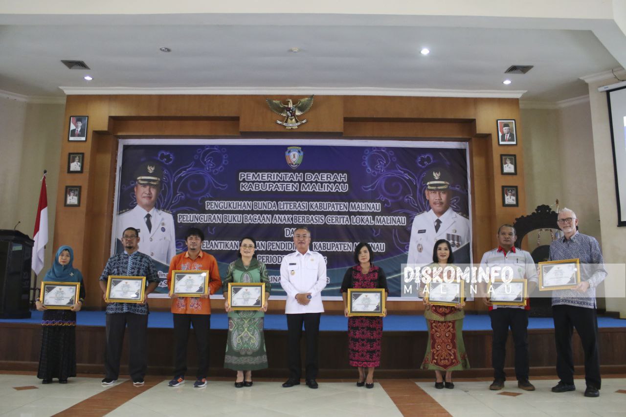 Bupati Kukuhkan Ny. Maylenty Wempi Sebagai Bunda Literasi Kab. Malinau image 3