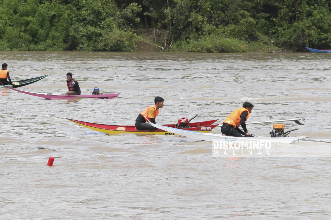 Wabup Buka Secara Resmi Lomba Balap Ketinting Malinau Hulu image 3