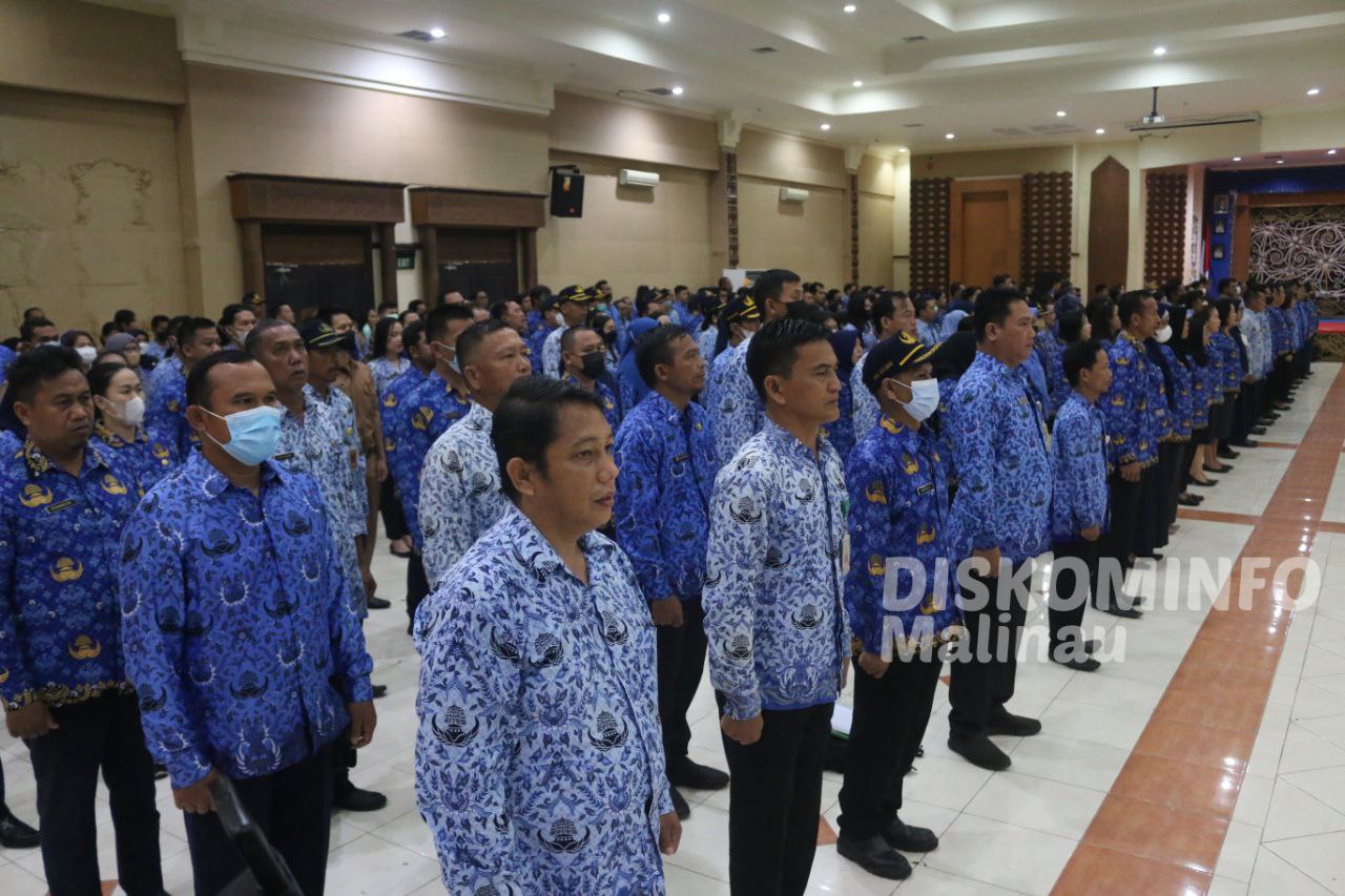 Wabup Apresiasi ASN yang Tetap Hadir Meski Lokasi Apel Dipindahkan image 3