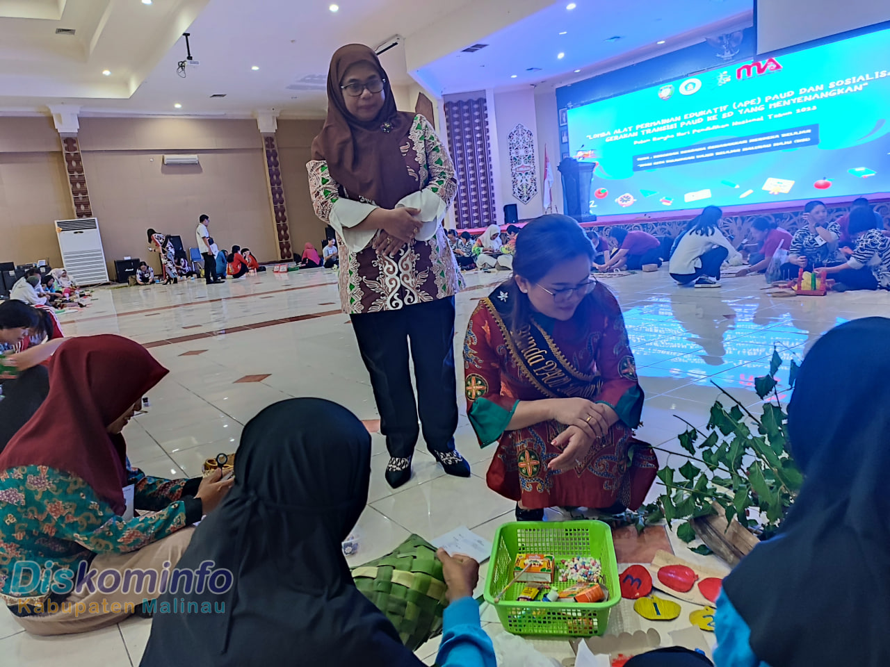 Bupati Buka Secara Resmi Lomba APE Untuk Guru PAUD image 3