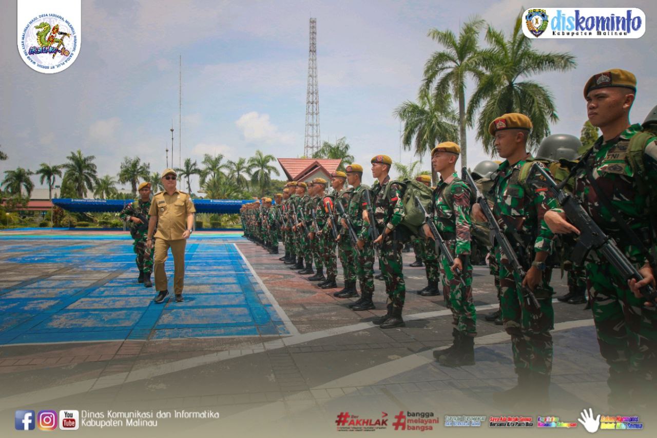 Bupati Pimpin Upacara Pelepasan dan Penyambutan Satgas Pamtas image 3