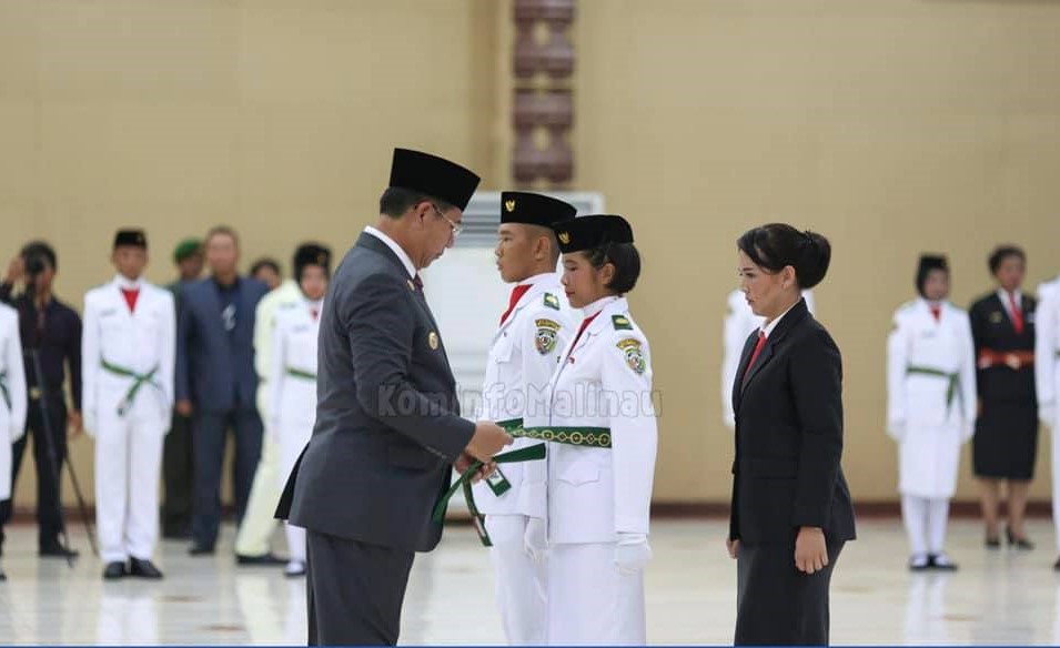 Berlangsung Hikmat, Bupati Malinau Kukuhkan Anggota Paskibraka Kabupaten Malinau Tahun 2019