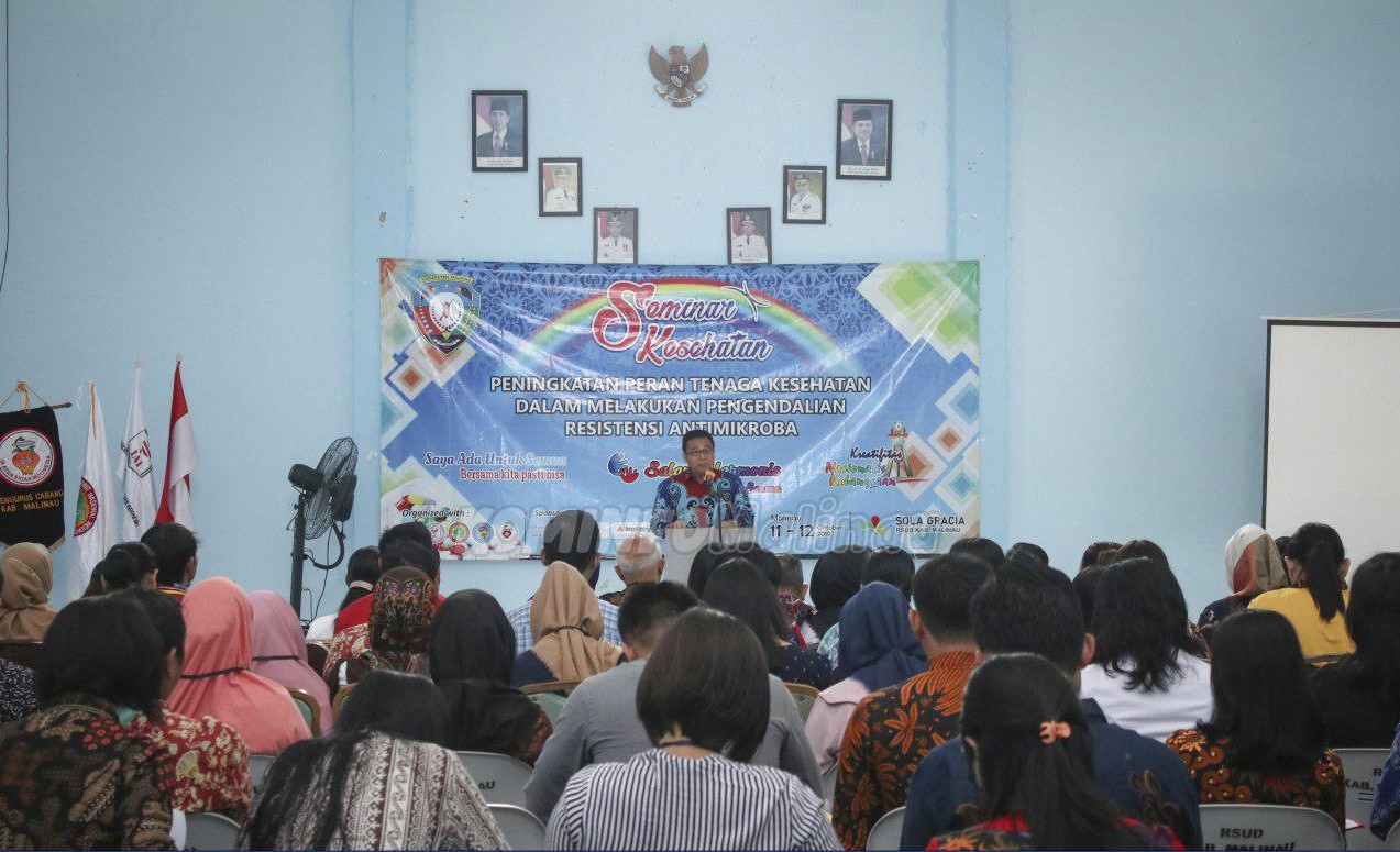 Asisten II Bidang Perekonomian dan Pembangunan Buka Acara Seminar Kesehatan