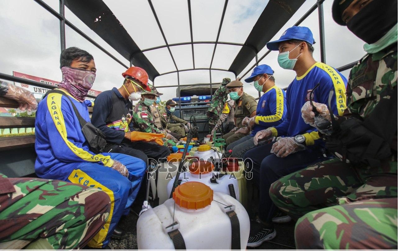 Cegah Penyebaran Covid-19, Kodim 0910/Malinau, Pemda dan Polres Malinau Lakukan Penyemprotan Desinfektan Pada Fasilitas Umum dan Tempat Ibadah