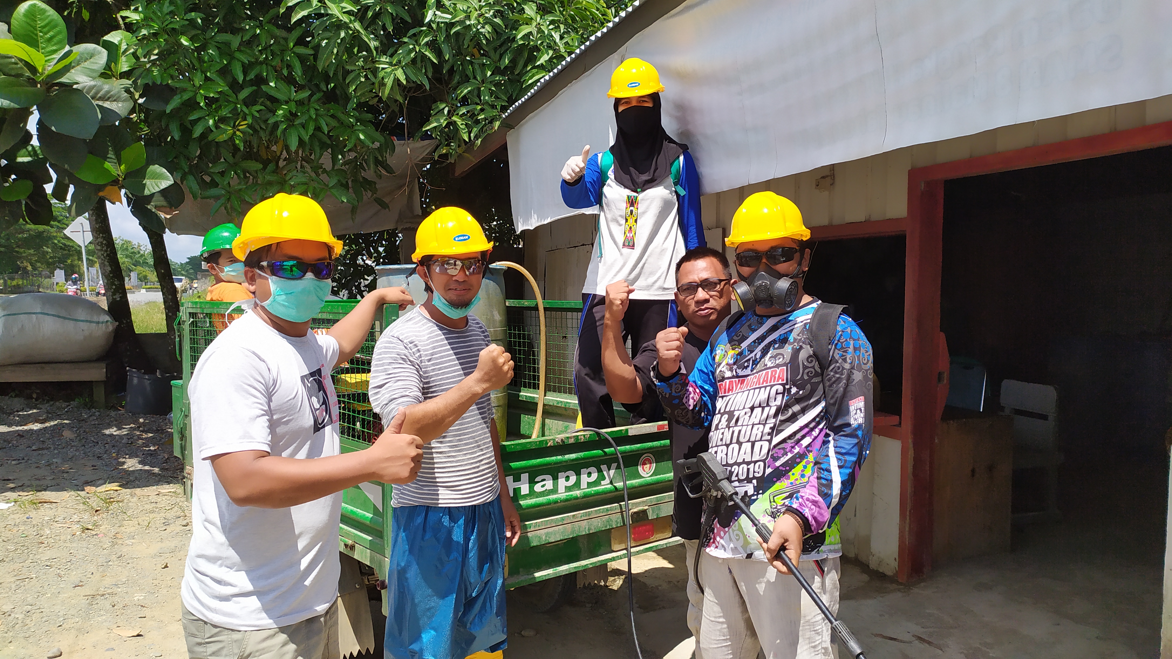 Usai Penyemprotan Disinfektan, Ketua RT 12 Desa Malinau Kota Berencana Bagikan Sembako Untuk Warganya