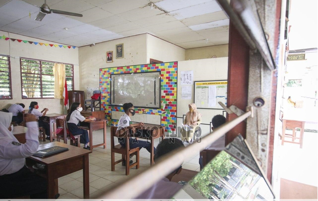 Hari Ini Sekolah Mulai Kembali Dibuka
