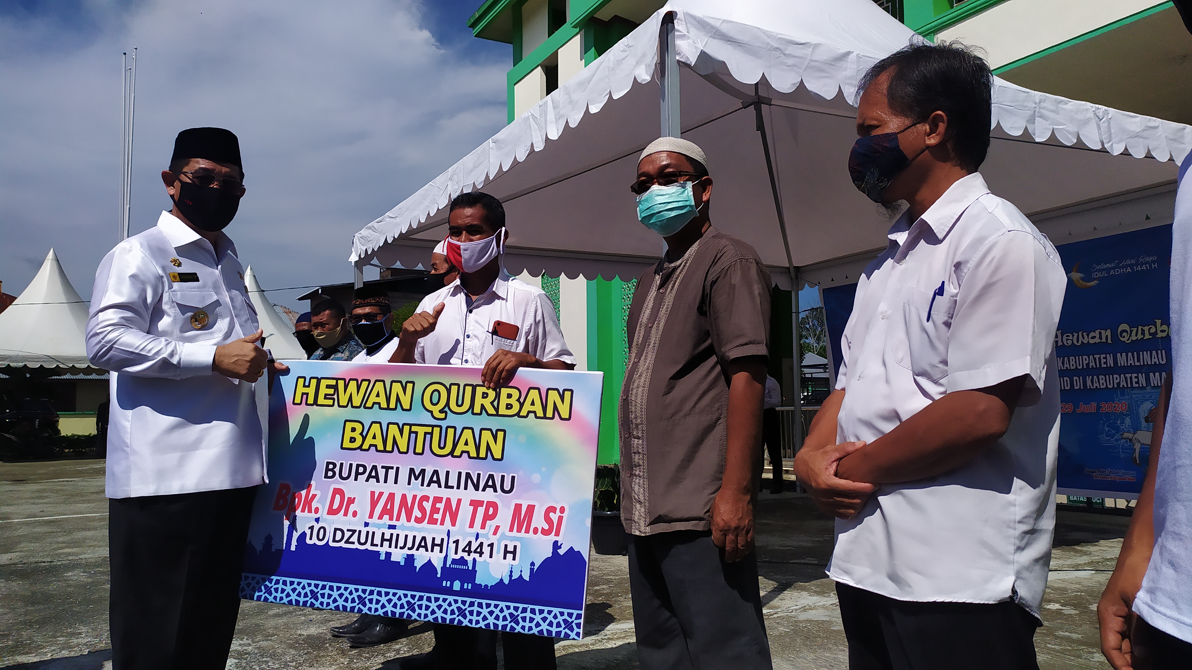 11 Masjid Menerima Bantuan Hewan Kurban dari Pemkab Malinau