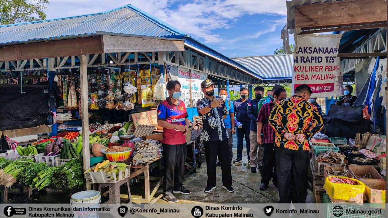 Kunjungi Pasar Pelangi, Bupati Berdialog Dengan Pedagang