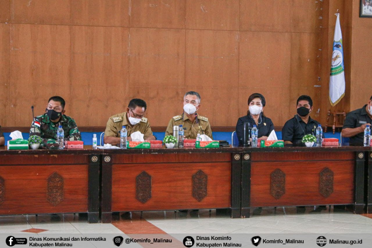 Bupati Pimpin Rapat Pengendalian Perkembangan Covid-19