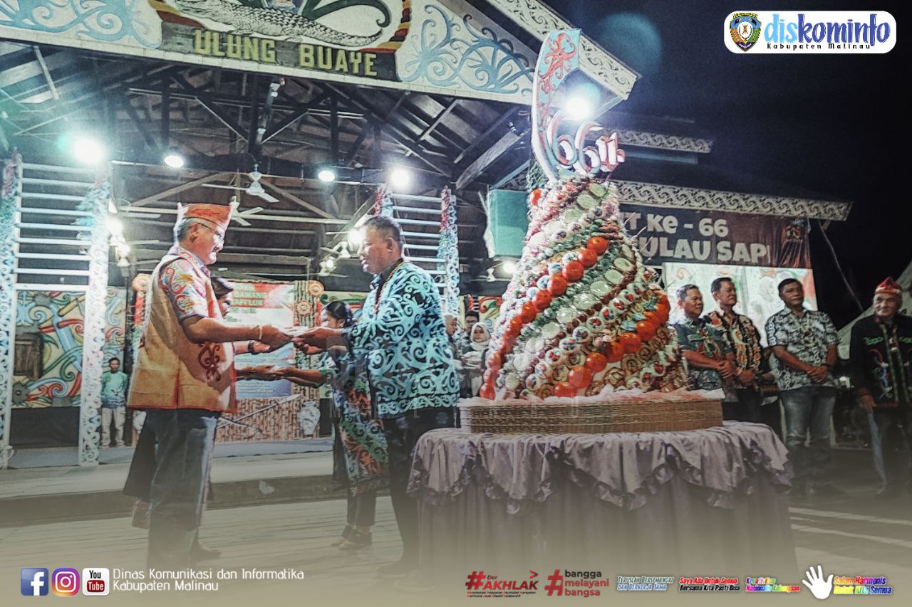 Tutup Perayaan HUT Desa Wisata Pulau Sapi Ke- 66, Bupati Harapkan Menjadi Desa Terdepan dan Menginspirasi.