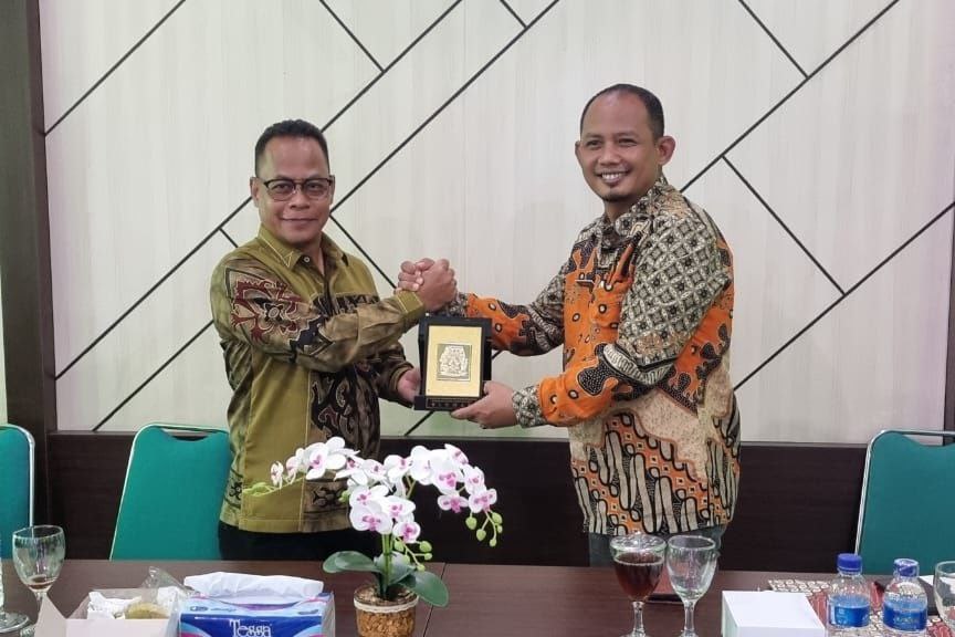 Asisten I Pimpin Para Camat Lakukan Studi Banding Ke Kecamatan Mlati Di Yogyakarta